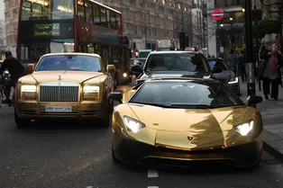 Lamborghini и Rolls-Royce бьют рекорды продаж Lamborghini и Rolls-Royce бьют рекорды продаж