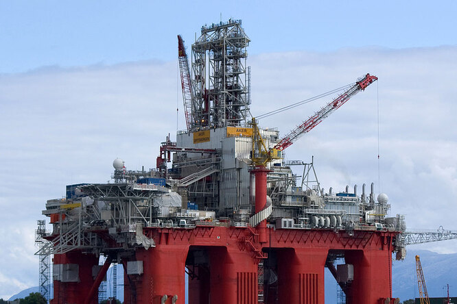5 монументальных буровых установок: нефтегазовые колоссы 5 монументальных буровых установок: нефтегазовые колоссы