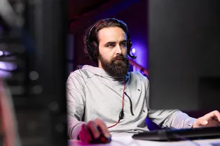 «Не закругляемся»: компьютерные игры полезны для мозга?