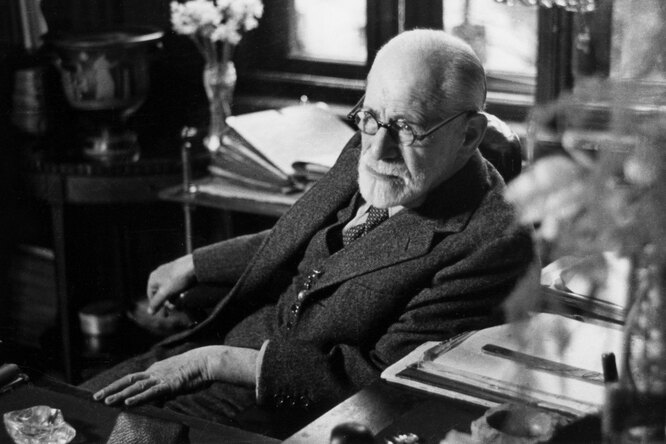 Эту ошибку может совершить каждый человек и разрушить свою жизнь: цитата Фрейда, которая заставляет задуматься