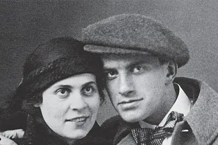 Тест на проверку зрительной памяти и литературной эрудиции: а вы узнаете жен великих русских писателей по фото?