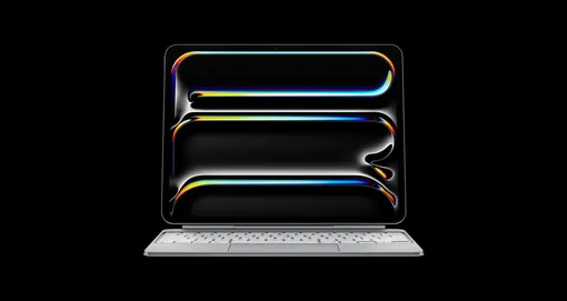 На фотографии планшет iPad Pro с клавиатурой Magic Keyboard Ноутбук Apple MacBook Pro с сенсорным экраном