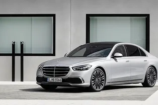 Mercedes-Benz рассекретил новый флагманский седан