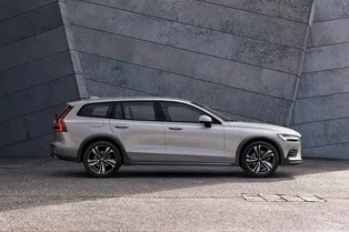 Volvo показала новый V60 Cross Country Volvo показала новый V60 Cross Country