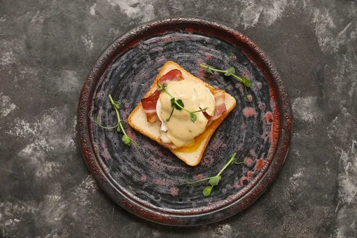 Завтрак Яйца Бенедикт