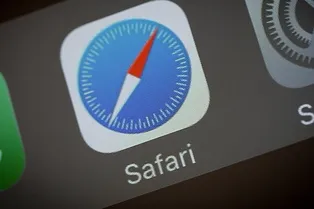 В браузере Safari нашли уязвимость В браузере Safari нашли уязвимость