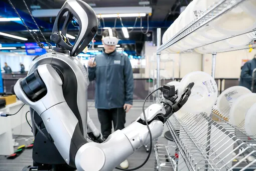 Школа для роботов в Китае