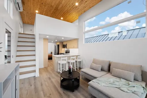 Skyview 400 tiny house