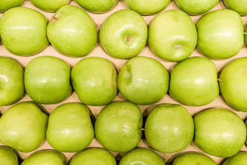 Яблоки «Гренни Смит»