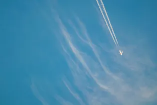 Ученые выяснили, что авиация нагревает планету больше, чем считалось