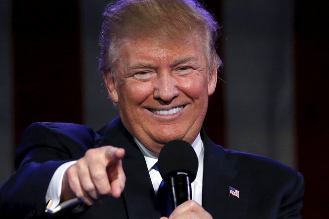 Трамп предложил переименовать COVID-19 в «кунг-флю» Трамп предложил переименовать COVID-19 в «кунг-флю»