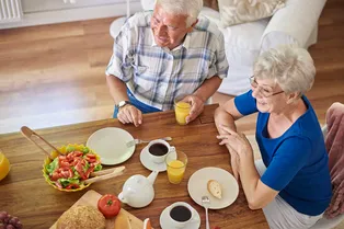 Какой продукт обязательно должен быть на завтраке после 60 лет? Попробуйте угадать Какой продукт обязательно должен быть на завтраке после 60 лет? Попробуйте угадать