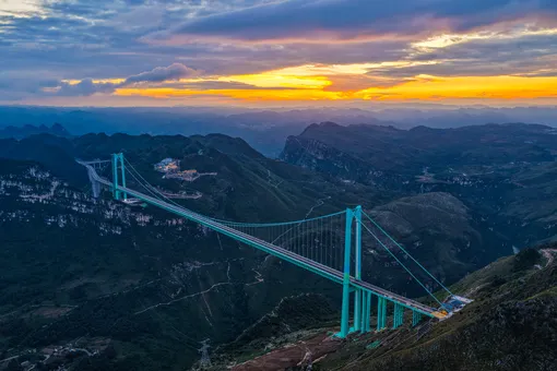 Самый высокий в мире мост в Китае