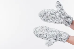 Как правильно стирать варежки и перчатки, чтобы они несколько сезонов выглядели как новые