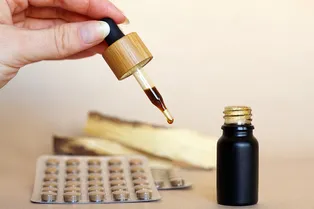 Йод и щитовидная железа: где проходит граница между пользой и риском Йод и щитовидная железа: где проходит граница между пользой и риском