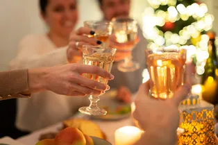 Чем заменить сладкую газировку на праздниках? Врачи советуют — угадаете вариант