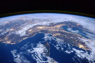 Завораживающая красота нашей планеты в 4К-видео Завораживающая красота нашей планеты в 4К-видео
